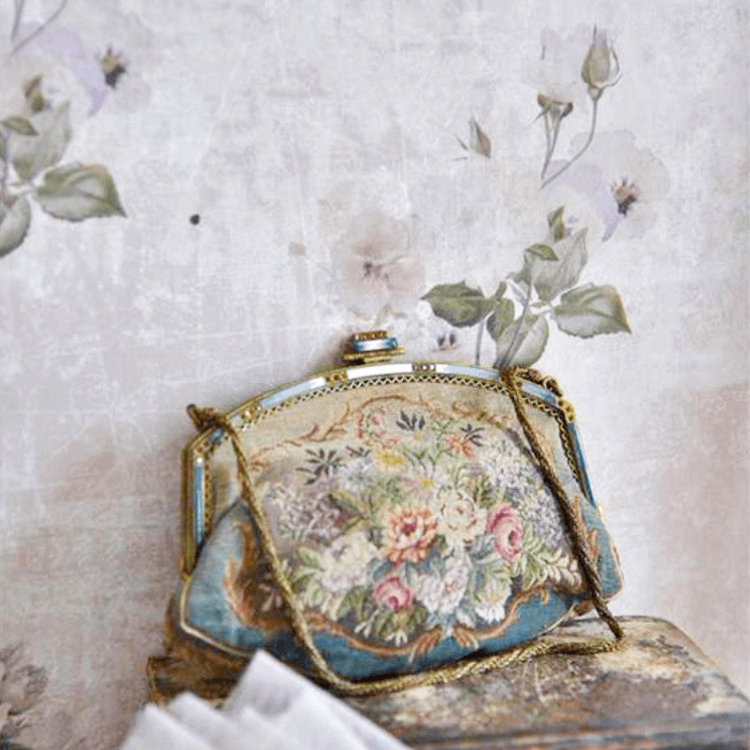Vintage Paint tapéta - Faded Roses - Image 3