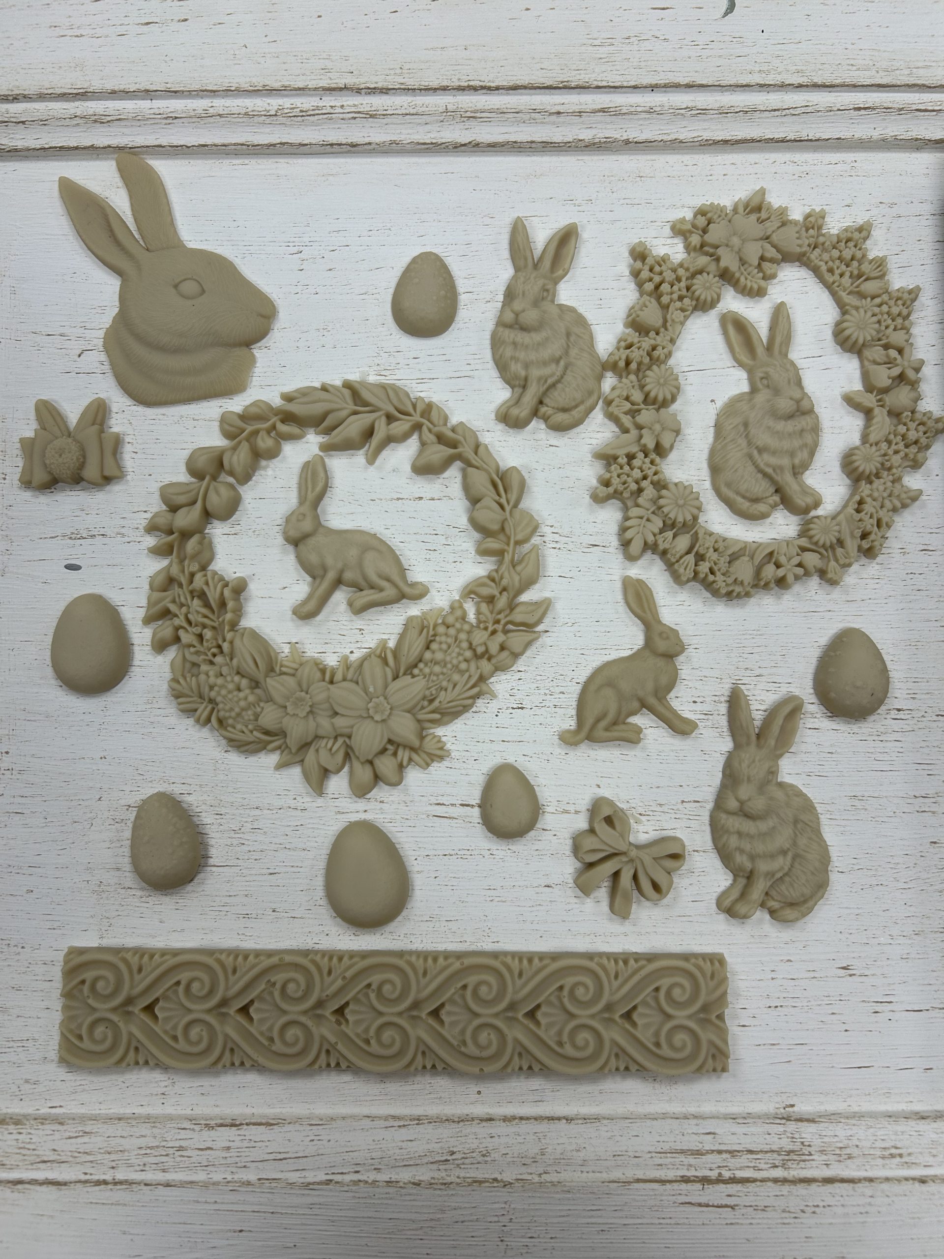 Redesign Easter Wreaths - húsvéti 3D öntött formák