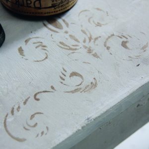 Vintage Paint stencil- 3D - Oblong flower